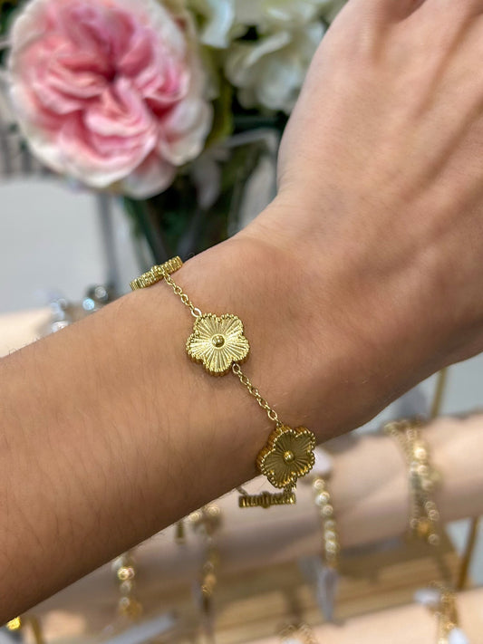 Gold 5 Clover Flower Bracelet