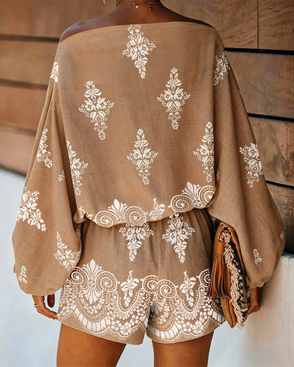 Women's Vintage Print Two-Piece Set Off-Shoulder Batwing Sleeve Top and High-Waisted Shorts Casual Vacation Set