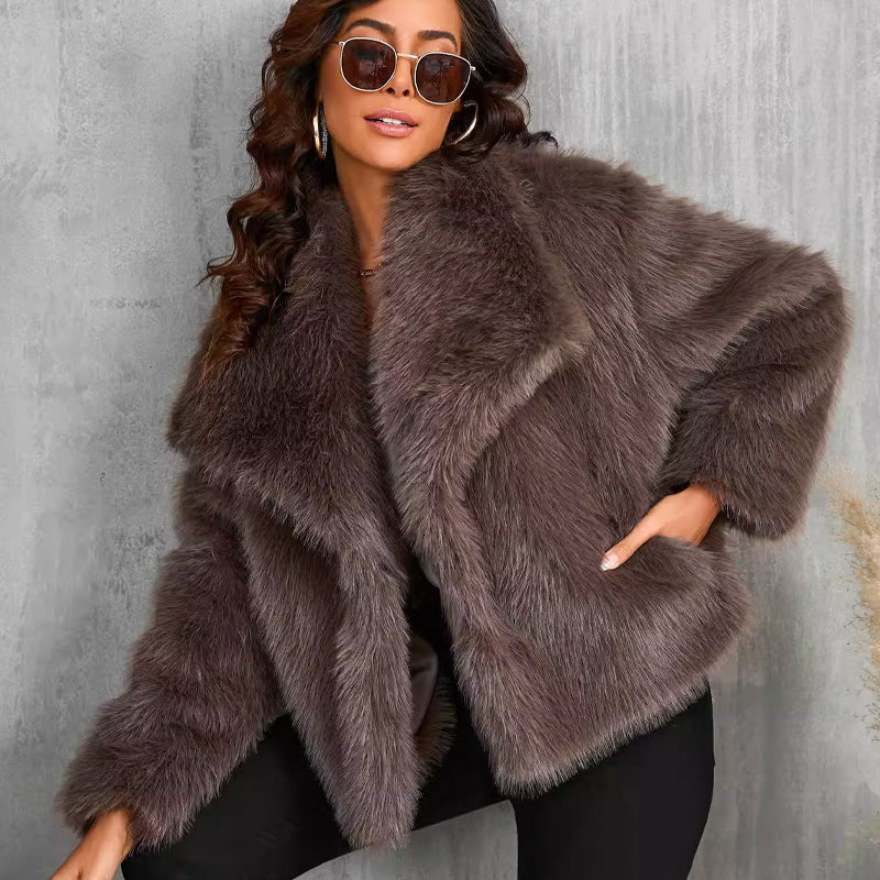 Winter pre-sale for women's fur coat, plush lining, soft collar