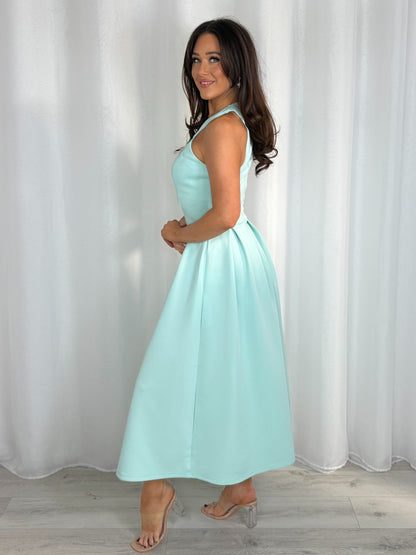 Sleeveless High Neck Pleated Dress (2 Colours)