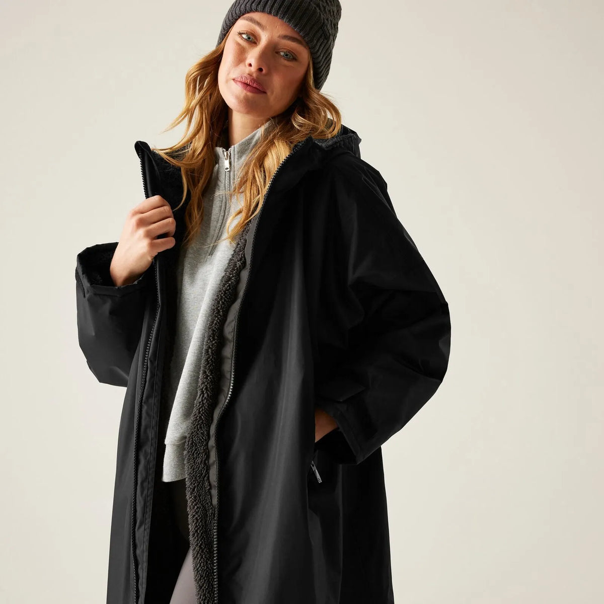 Regatta 2025 New Outdoor Active Adults Waterproof Changing Robe