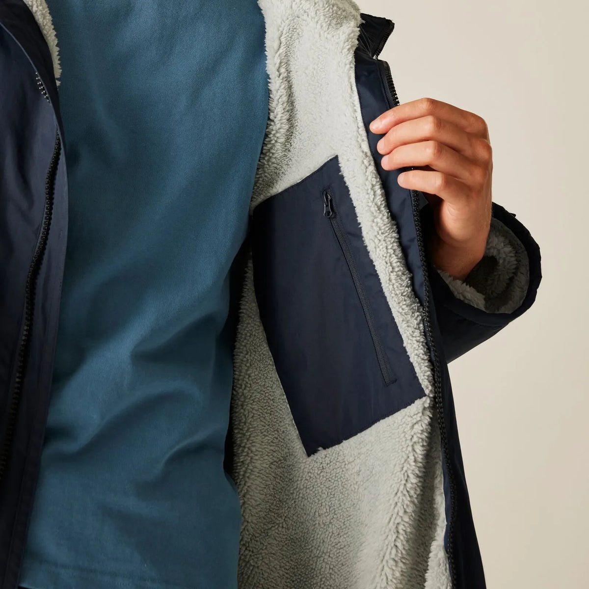 Regatta 2025 New Outdoor Active Adults Waterproof Changing Robe