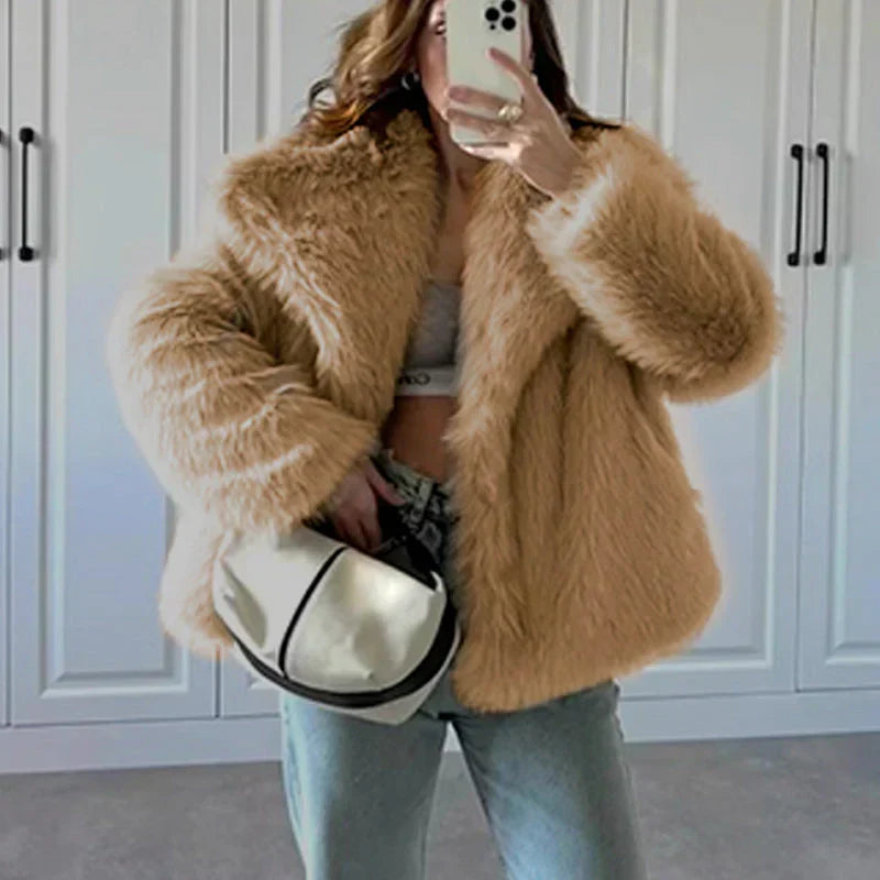Winter pre-sale for women's fur coat, plush lining, soft collar