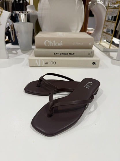 Toe Thong Flat Sandals (2 Colours)