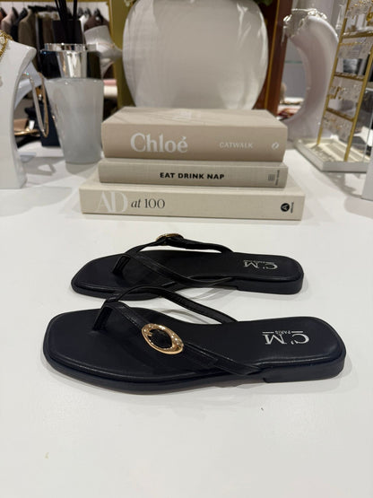 Toe Thong Flat Gold Buckle Sandals (2 Colours)