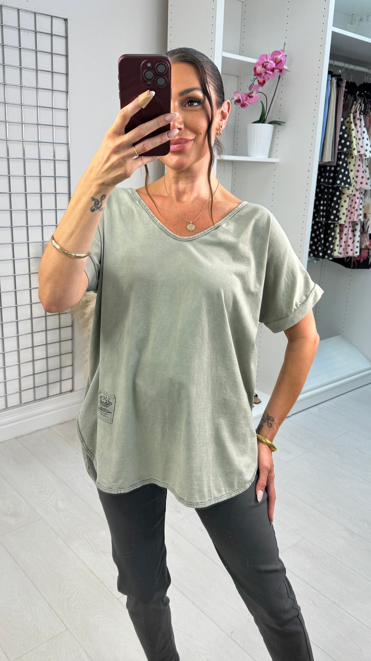 Uma Plain Loose Fit Dipped Hem Top