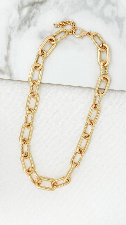 Ribbed Detail Oval Chain Necklace (2 Colours)