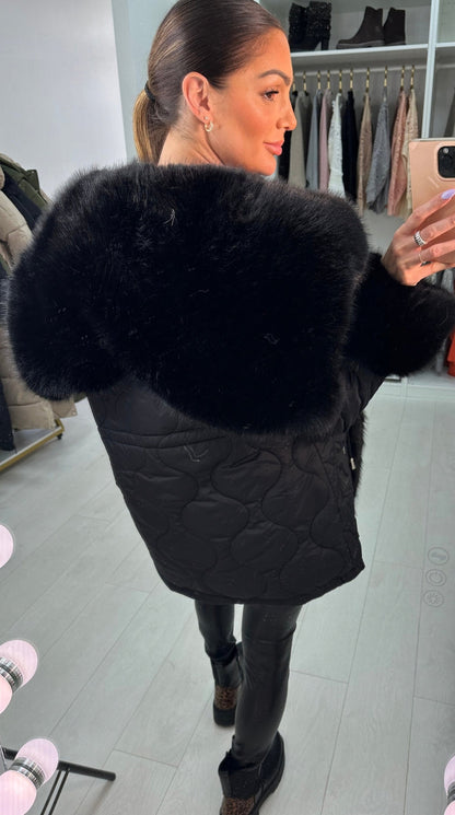 Alanda Black Faux Fur Toggle Waist Jacket