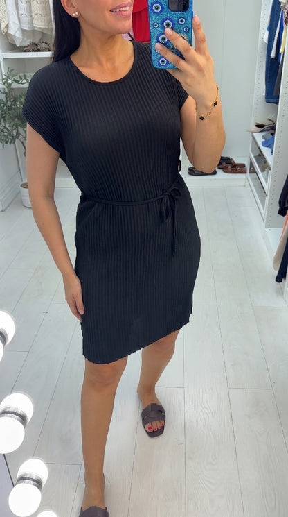 Diora Plain Pleated Belted Midi Dress