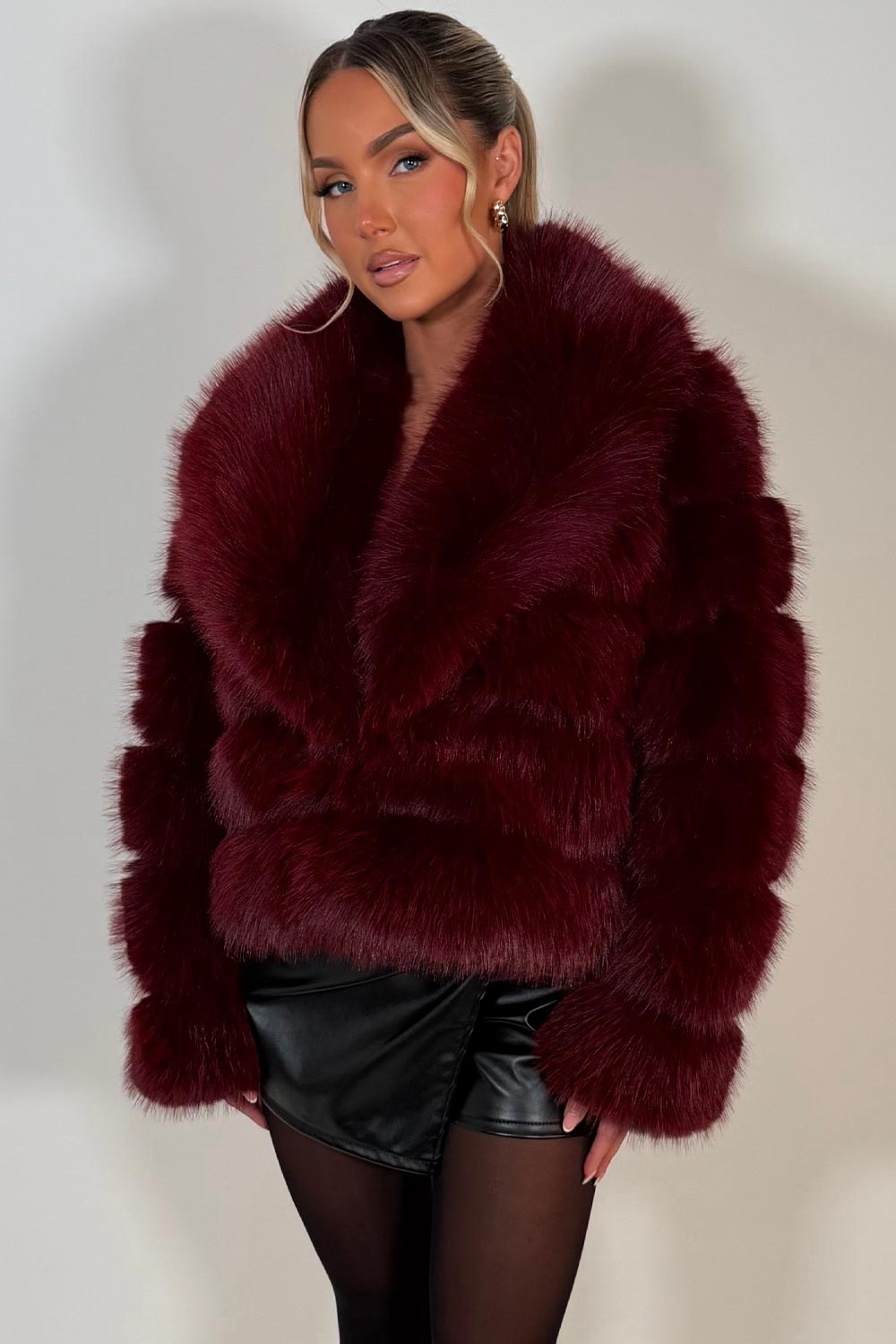 Faux Fur Coat With Collar Burgundy