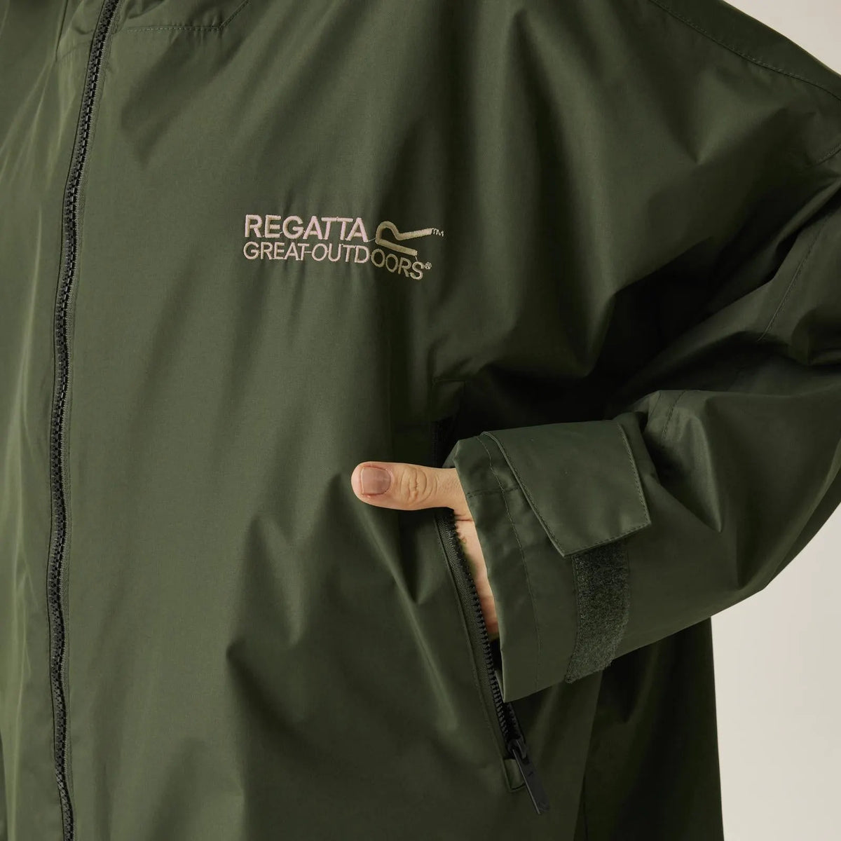 Regatta 2025 New Outdoor Active Adults Waterproof Changing Robe