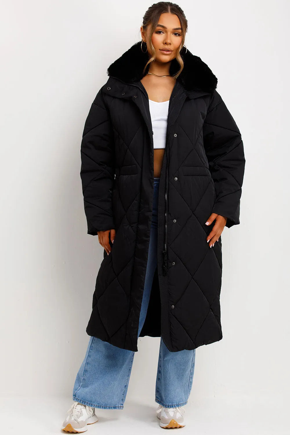 Long Puffer Quilted Coat With Fur Collar Black