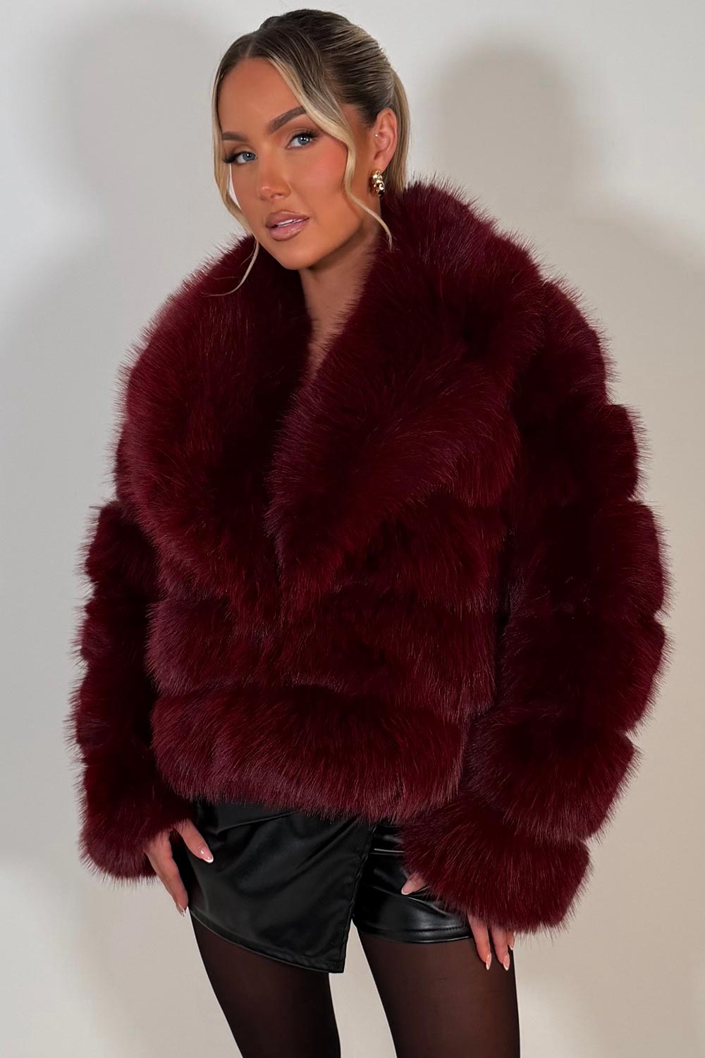 Faux Fur Coat With Collar Burgundy